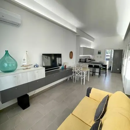Vicino Al Mare Con Veranda Holiday home